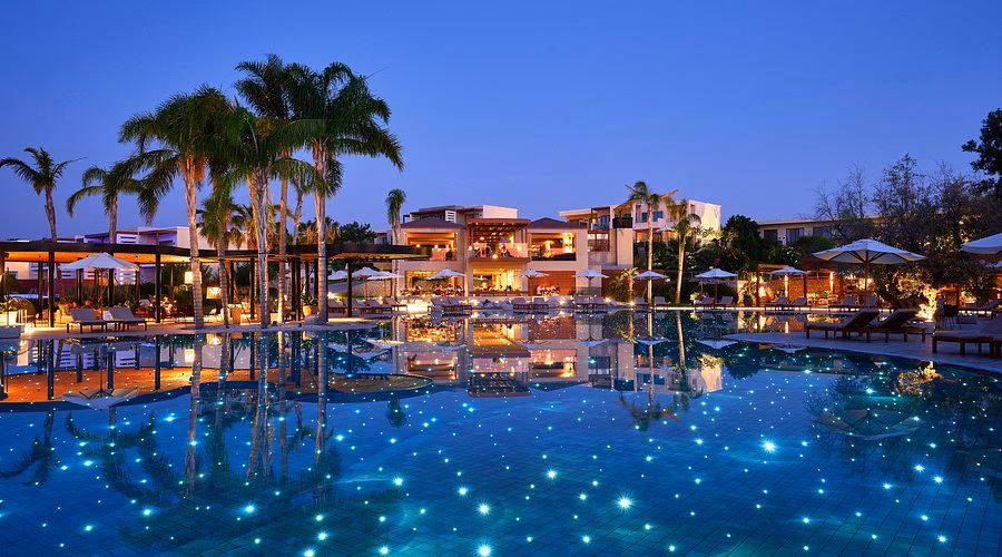 Is there a beach near Sentido Port Royal Villas?