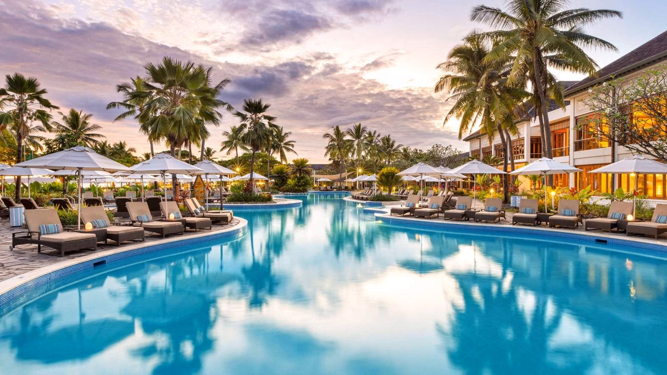 How many rooms does Sofitel Resort Fiji have?