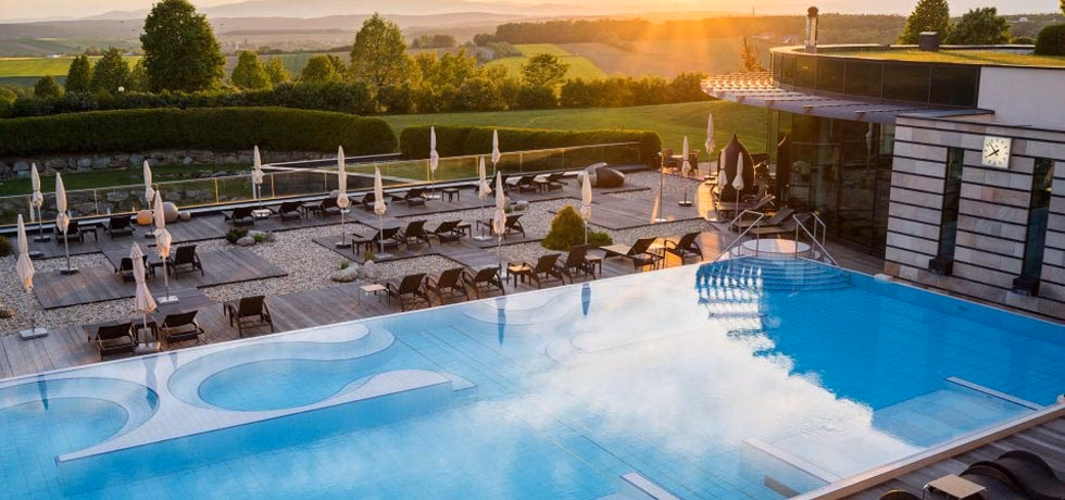 Was erwartet sie im Indoor- und Outdoor-Wellnessbereich?