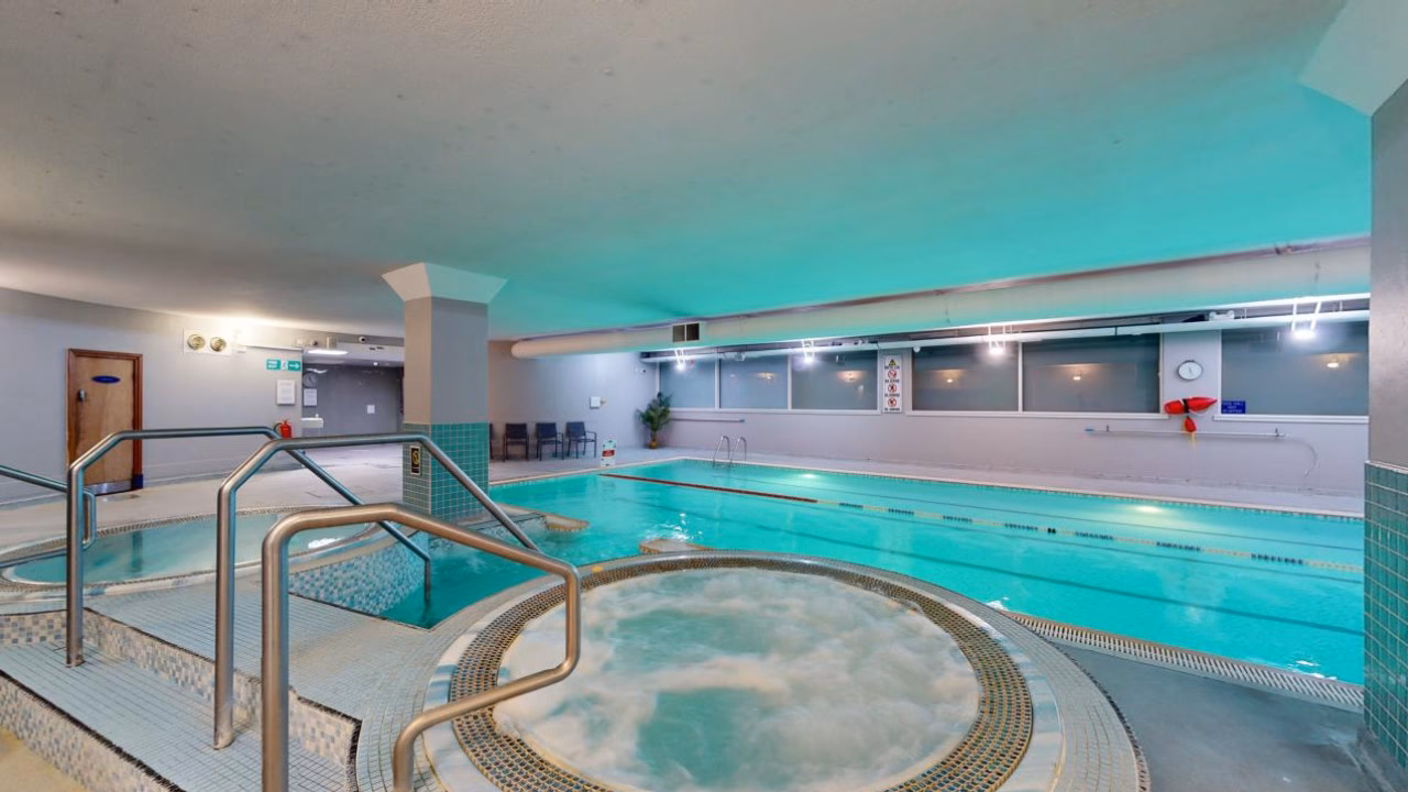 Why should you go to a spa day in Leicester?