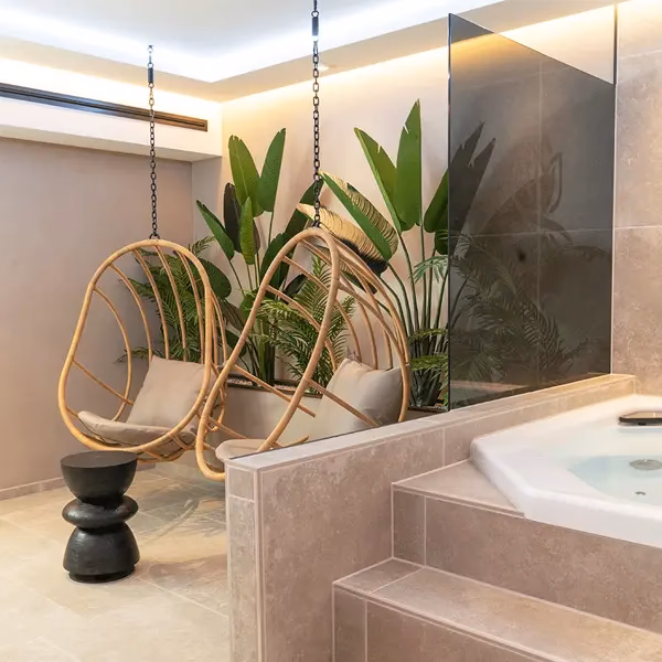 Was bietet das luxuriöse Spa im Zentrum von Münster?
