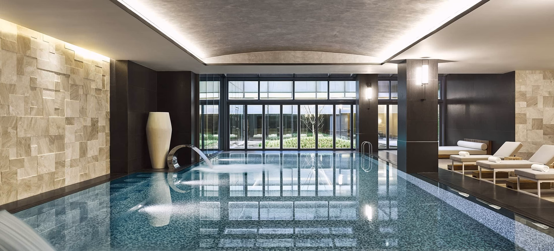 Which Hotel in Istanbul has a spa?