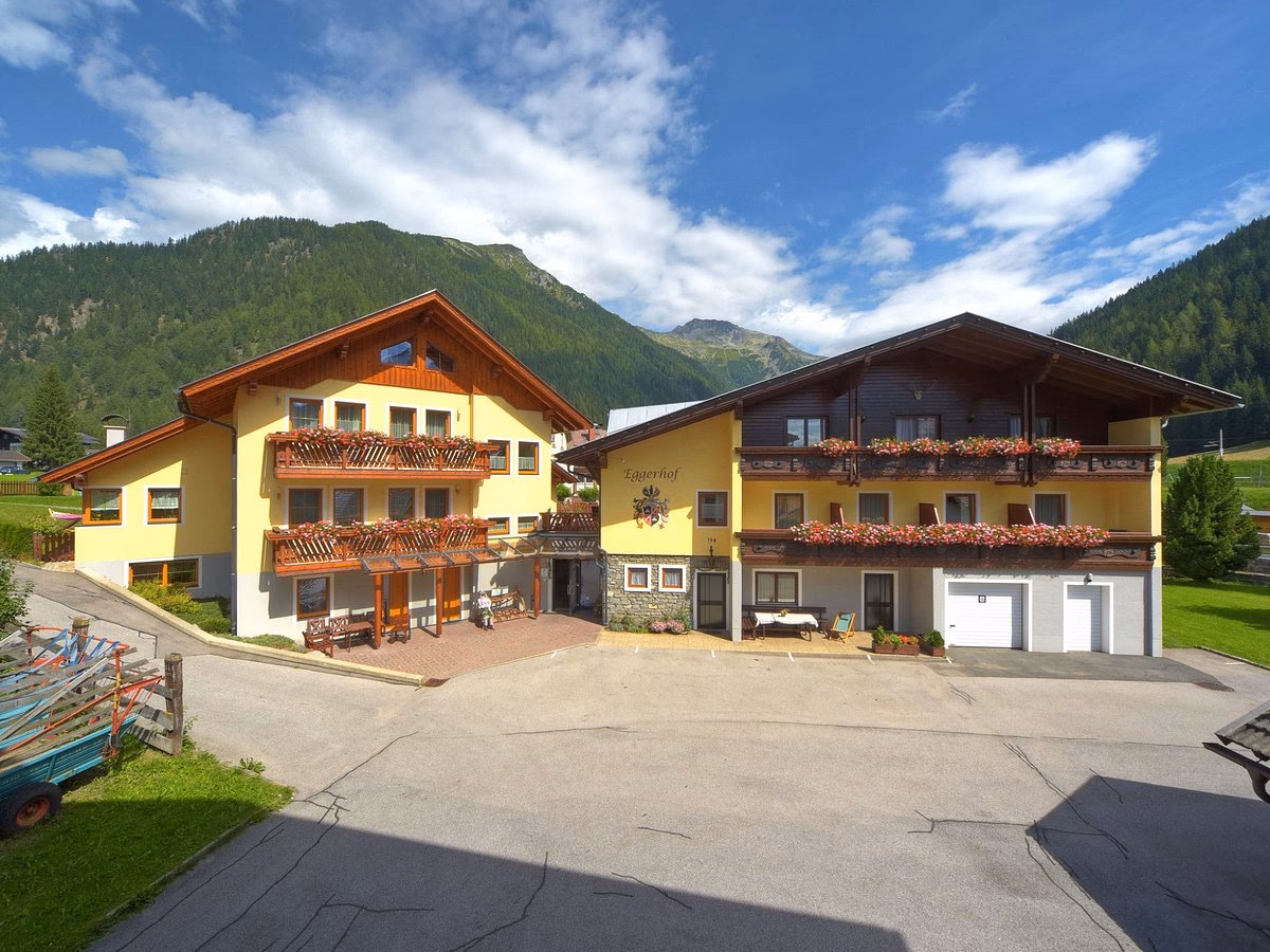 How many ski tours are there in Mallnitz?