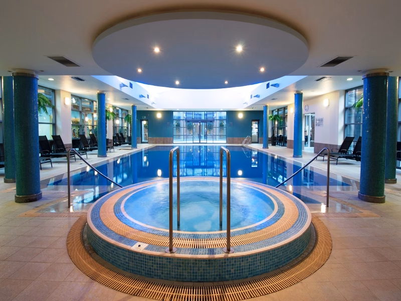 Are there spa breaks in Stratford upon Avon?