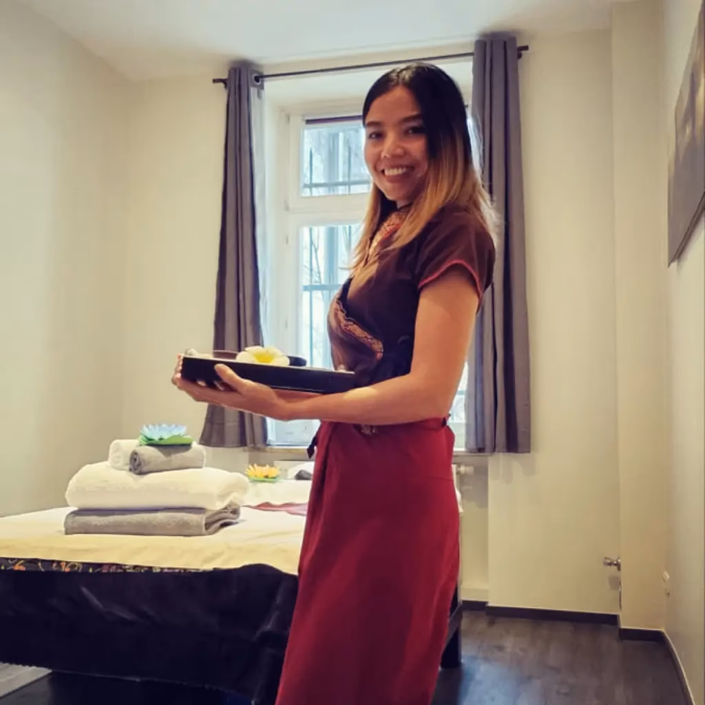 Wie viele Thai Massage-Praxen gibt es in München?