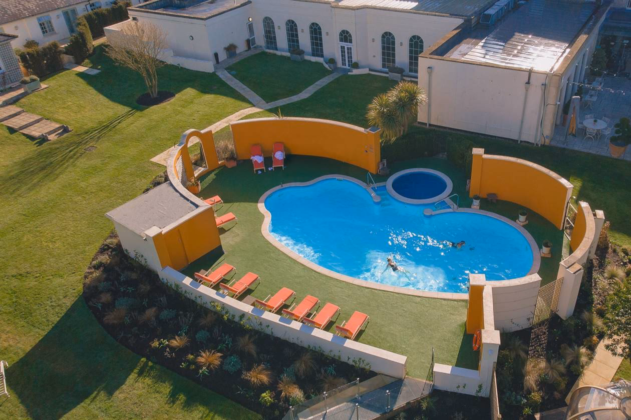 Where is Bishopstrow Hotel & Spa?