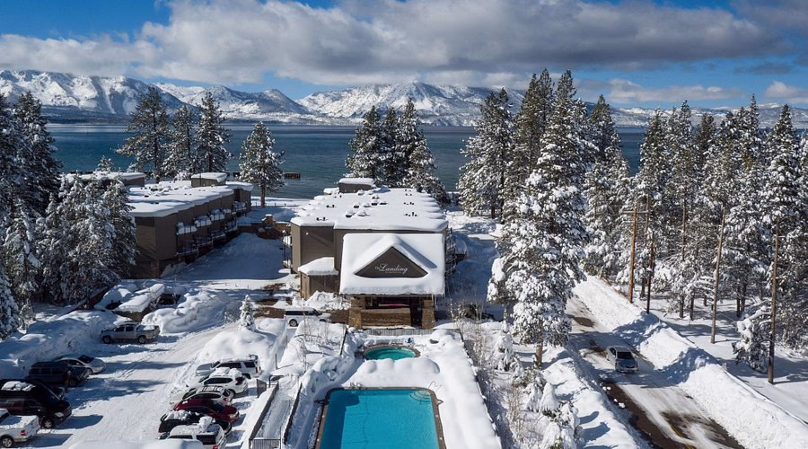 Where is the Landing Resort & Spa located?