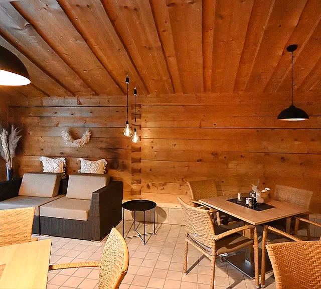 Was kann man in der Titania Grotte machen?