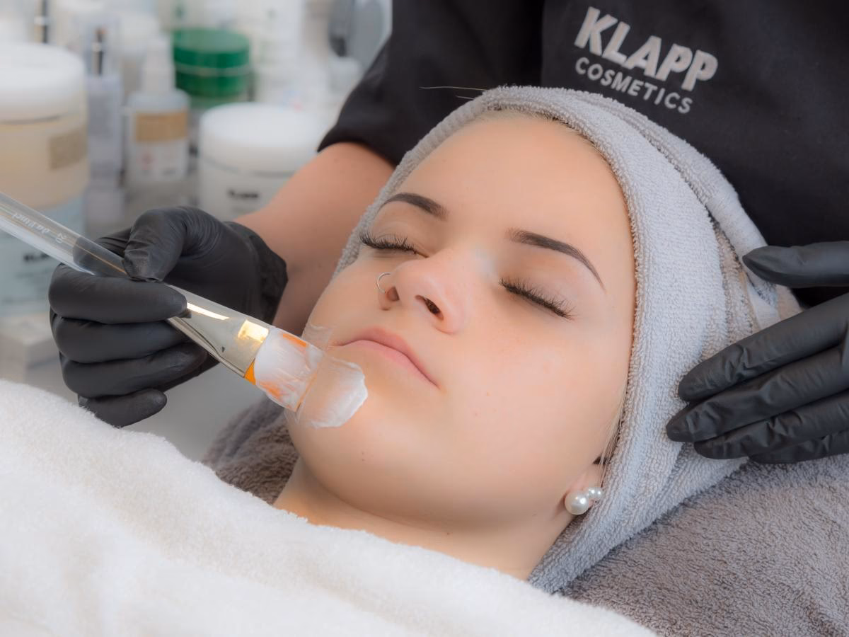 Was bietet der Kosmetiksalon in Feldkirch-Altenstadt?